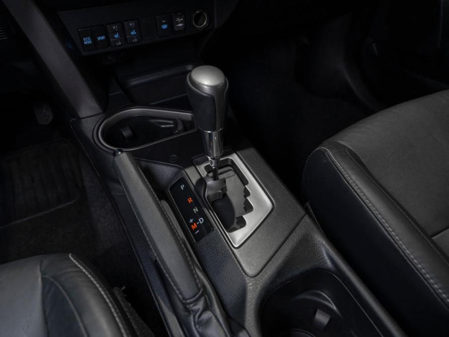 Toyota RAV4 IV (XA40) Рестайлинг Москва  - изображение 13