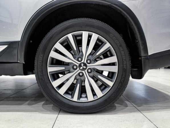 Mitsubishi Outlander III Рестайлинг 3 с пробегом 2021 года, цена 2 700 000 рублей, 63232 км, внедорожник, Автокод Объявления
