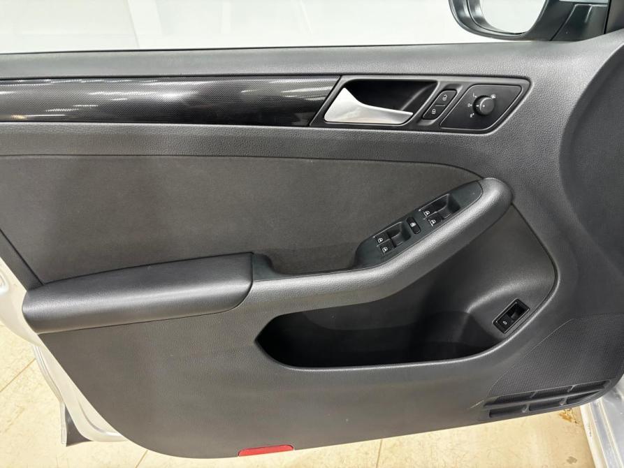 Volkswagen Jetta VI Альметьевск  - изображение 9
