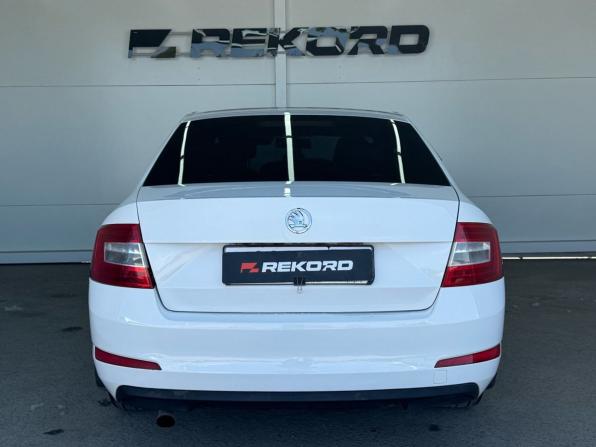 Skoda Octavia III (A7) с пробегом 2014 года, цена 819 000 рублей, 607000 км, лифтбек, Автокод Объявления