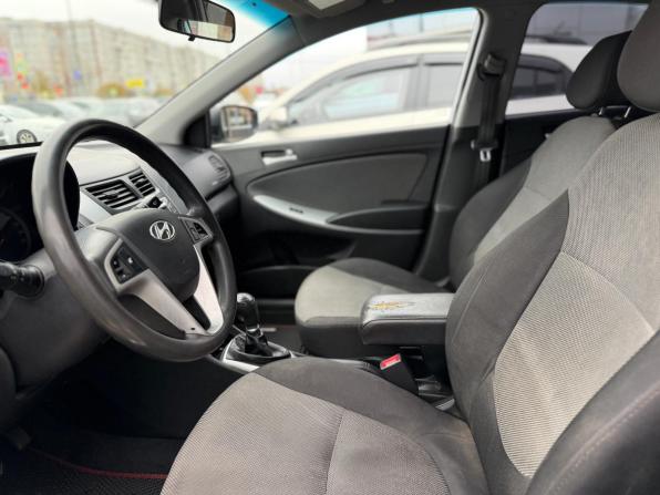 Hyundai Solaris I с пробегом 2013 года, цена 682 000 рублей, 90408 км, седан, Автокод Объявления