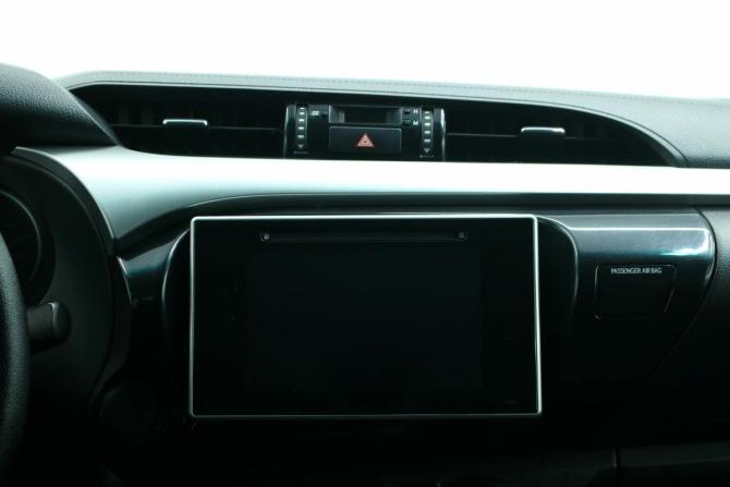 Toyota Hilux VIII с пробегом 2017 года, цена 3 700 000 рублей, 183149 км, пикап, Автокод Объявления