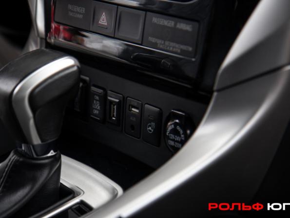 Mitsubishi Pajero Sport III с пробегом 2017 года, цена 2 598 000 рублей, 151716 км, внедорожник, Автокод Объявления