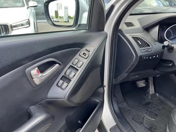 Hyundai ix35 I с пробегом 2013 года, цена 1 280 000 рублей, 167856 км, внедорожник, Автокод Объявления