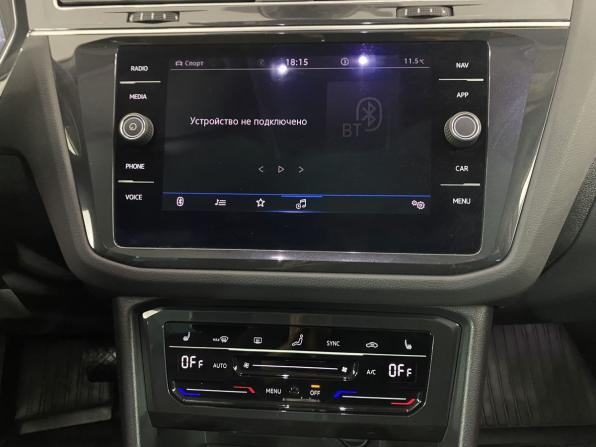 Volkswagen Tiguan II Рестайлинг с пробегом 2021 года, цена 3 640 000 рублей, 36737 км, внедорожник, Автокод Объявления