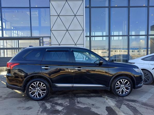 Mitsubishi Outlander III Рестайлинг 3 с пробегом 2021 года, цена 2 579 000 рублей, 123215 км, внедорожник, Автокод Объявления
