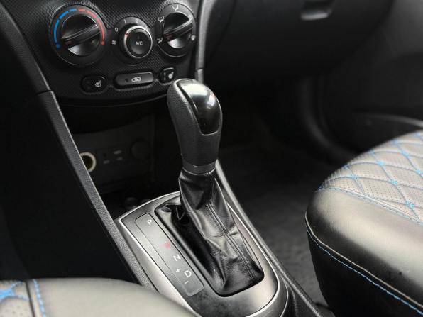 Hyundai Solaris I Рестайлинг с пробегом 2014 года, цена 1 080 000 рублей, 165000 км, седан, Автокод Объявления