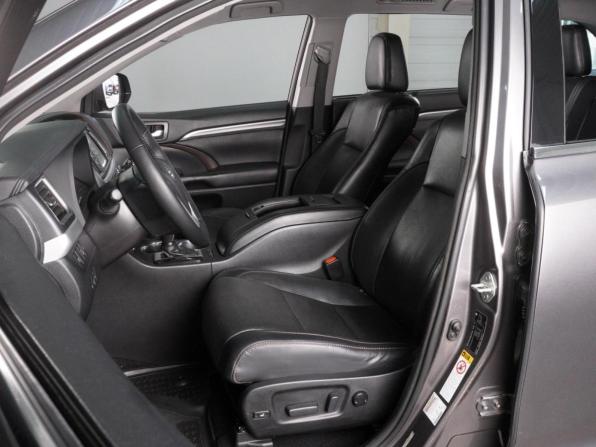 Toyota Highlander III (XU50) Рестайлинг с пробегом 2018 года, цена 3 779 000 рублей, 177517 км, внедорожник, Автокод Объявления