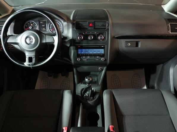 Volkswagen Touran I Рестайлинг 2 с пробегом 2011 года, цена 845 000 рублей, 235406 км, компактвэн, Автокод Объявления