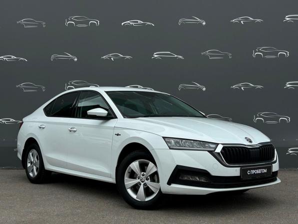 Skoda Octavia IV (A8) с пробегом 2021 года, цена 2 476 700 рублей, 33405 км, лифтбек, Автокод Объявления