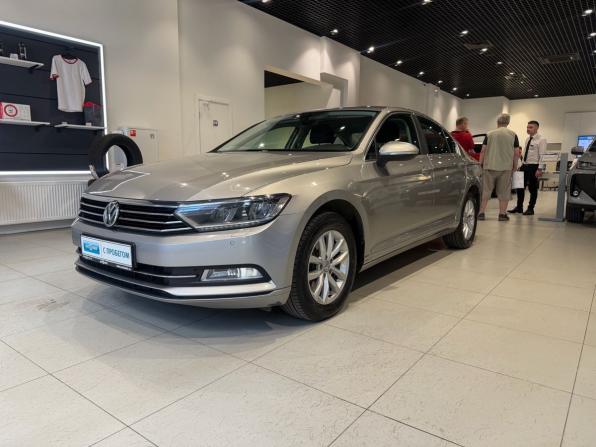 Volkswagen Passat B8 с пробегом 2017 года, цена 2 010 000 рублей, 137093 км, седан, Автокод Объявления