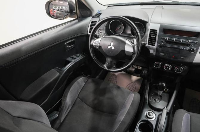 Mitsubishi Outlander II Рестайлинг с пробегом 2012 года, цена 1 229 000 рублей, 193000 км, внедорожник, Автокод Объявления