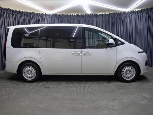 Hyundai Staria I с пробегом 2021 года, цена 3 998 000 рублей, 83186 км, минивэн, Автокод Объявления
