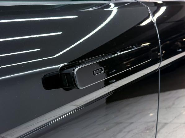 Land Rover Range Rover Evoque II Рестайлинг с пробегом 2025 года, цена 5 399 000 рублей, 3060 км, внедорожник, Автокод Объявления