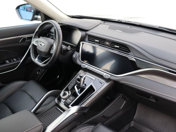 Geely Atlas Pro с пробегом 2023 года, цена 1 899 000 рублей, 78148 км, внедорожник, Автокод Объявления