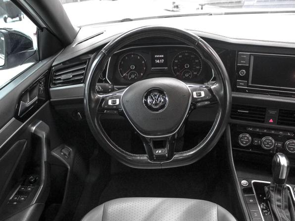 Volkswagen Jetta VII с пробегом 2021 года, цена 2 049 900 рублей, 151000 км, седан, Автокод Объявления