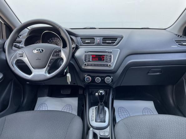 Kia Rio III Рестайлинг с пробегом 2015 года, цена 1 063 000 рублей, 177573 км, седан, Автокод Объявления