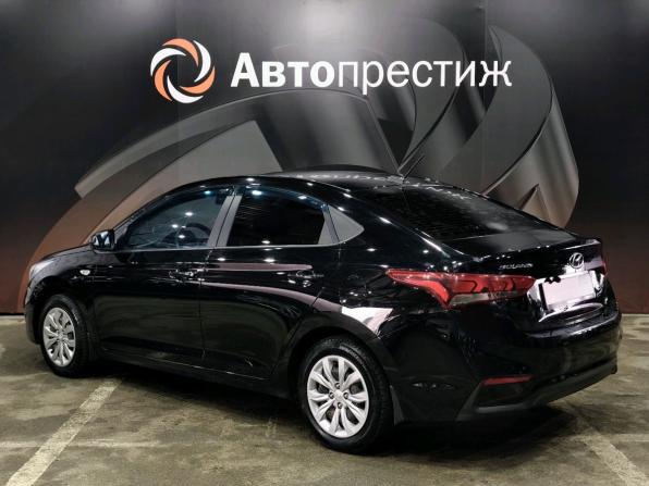 Hyundai Solaris II с пробегом 2018 года, цена 1 360 000 рублей, 94367 км, седан, Автокод Объявления