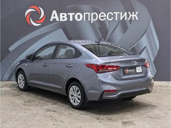 Hyundai Solaris II с пробегом 2017 года, цена 970 000 рублей, 201478 км, седан, Автокод Объявления