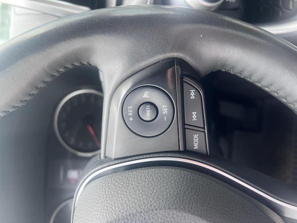 Toyota RAV4 V (XA50) с пробегом 2021 года, цена 3 780 000 рублей, 84594 км, внедорожник, Автокод Объявления