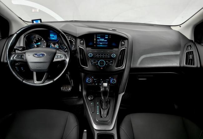 Ford Focus III Рестайлинг с пробегом 2017 года, цена 1 075 000 рублей, 113560 км, хэтчбек, Автокод Объявления