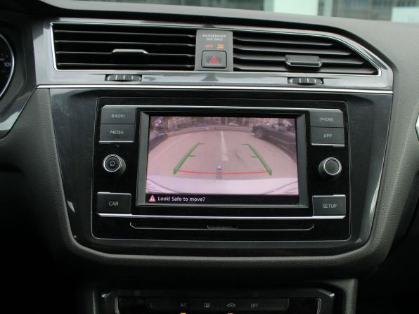 Volkswagen Tiguan II с пробегом 2019 года, цена 2 360 000 рублей, 116500 км, внедорожник, Автокод Объявления
