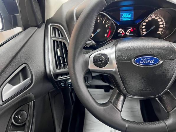 Ford Focus III с пробегом 2013 года, цена 775 000 рублей, 195872 км, хэтчбек, Автокод Объявления