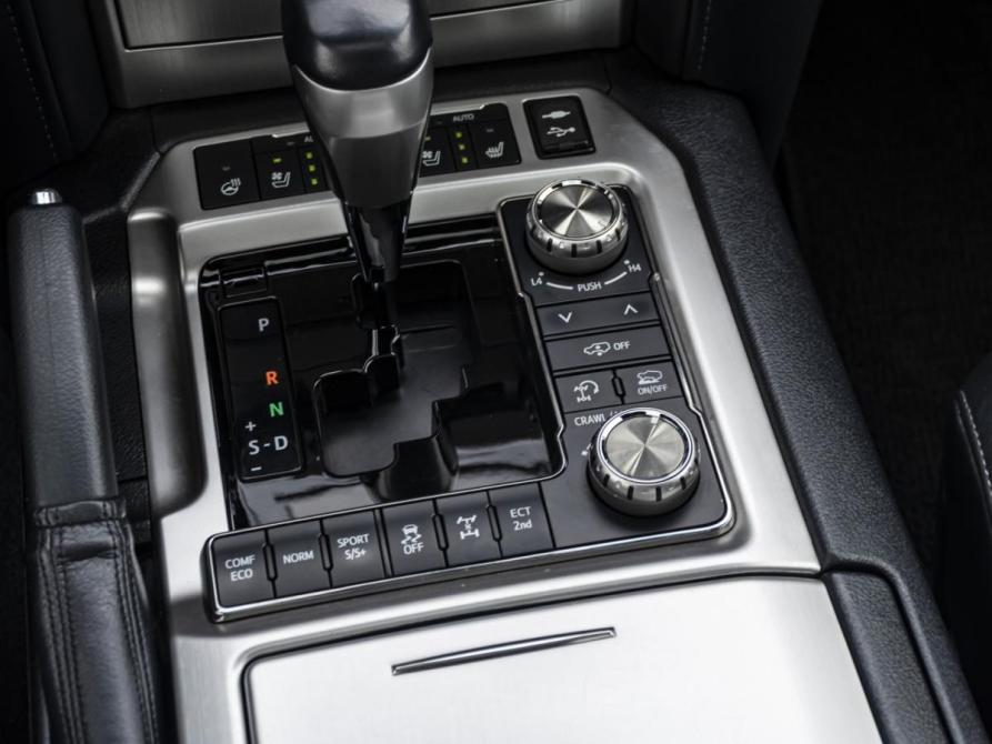 Toyota Land Cruiser 200 Series Рестайлинг 2 Москва  - изображение 16