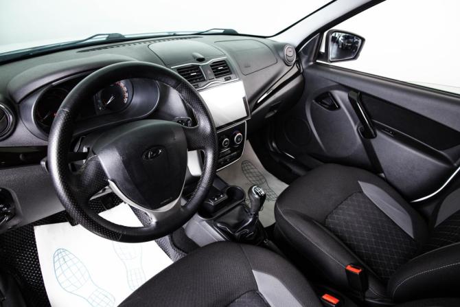 Lada (ВАЗ) Granta I Рестайлинг с пробегом 2019 года, цена 899 000 рублей, 156000 км, седан, Автокод Объявления