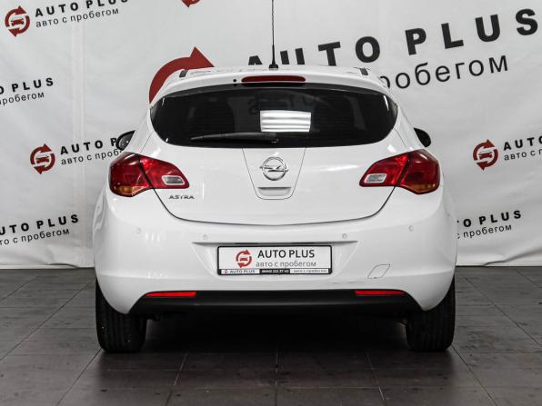 Opel Astra J с пробегом 2012 года, цена 699 000 рублей, 133599 км, хэтчбек, Автокод Объявления