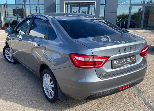 Lada (ВАЗ) Vesta I с пробегом 2018 года, цена 795 000 рублей, 129015 км, седан, Автокод Объявления