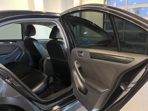 Volkswagen Jetta VI с пробегом 2012 года, цена 1 000 000 рублей, 107564 км, седан, Автокод Объявления