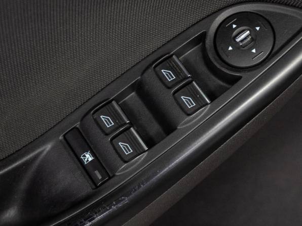 Ford Focus III с пробегом 2013 года, цена 640 000 рублей, 290881 км, хэтчбек, Автокод Объявления