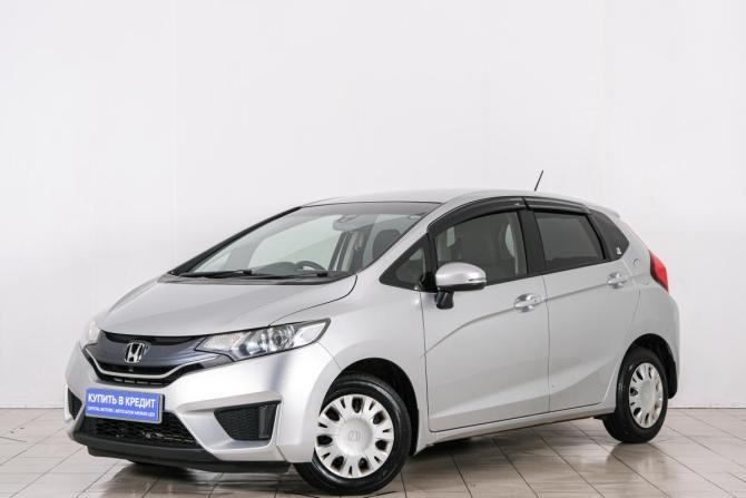 Honda Fit III с пробегом 2013 года, цена 999 000 рублей, 49825 км, хэтчбек, Автокод Объявления