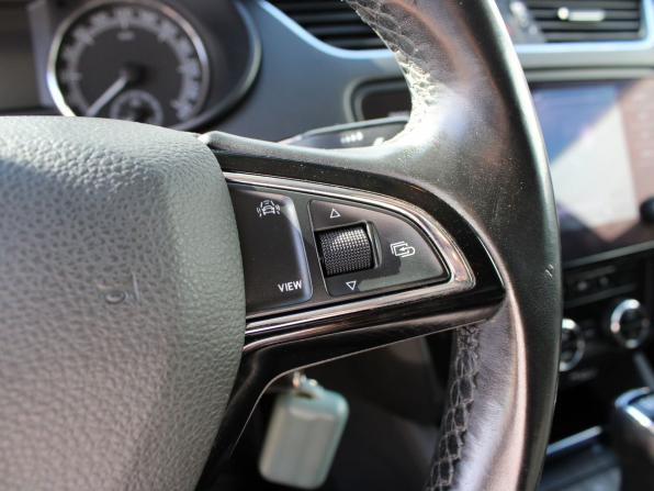 Skoda Octavia III (A7) Рестайлинг с пробегом 2018 года, цена 1 699 000 рублей, 169087 км, лифтбек, Автокод Объявления