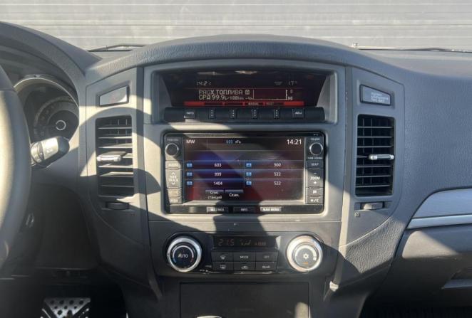 Mitsubishi Pajero IV Рестайлинг 1 с пробегом 2013 года, цена 2 190 000 рублей, 148587 км, внедорожник, Автокод Объявления
