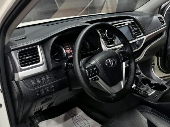 Toyota Highlander III (XU50) с пробегом 2014 года, цена 2 700 000 рублей, 234302 км, внедорожник, Автокод Объявления