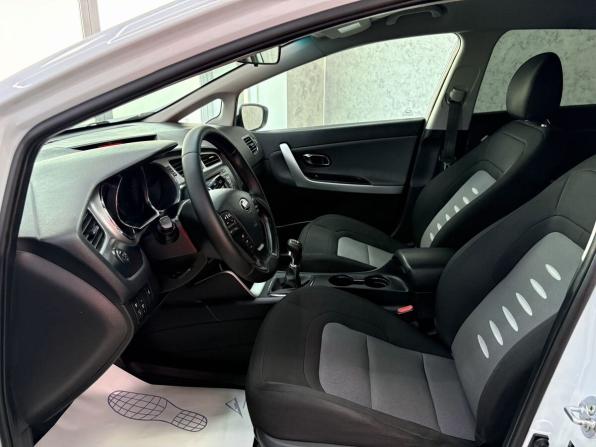 Kia Ceed II с пробегом 2012 года, цена 1 165 000 рублей, 132238 км, универсал, Автокод Объявления