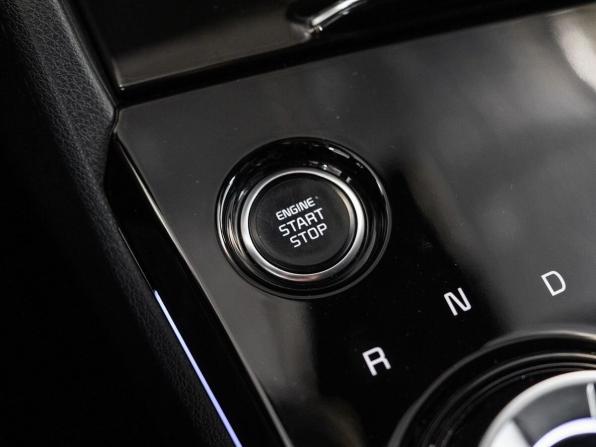 Kia Sportage V с пробегом 2022 года, цена 3 555 500 рублей, 69887 км, внедорожник, Автокод Объявления