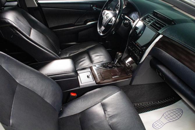 Toyota Camry VII (XV50) Рестайлинг с пробегом 2015 года, цена 1 599 000 рублей, 230700 км, седан, Автокод Объявления