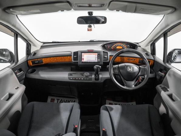Honda Freed I с пробегом 2010 года, цена 940 000 рублей, 189346 км, компактвэн, Автокод Объявления