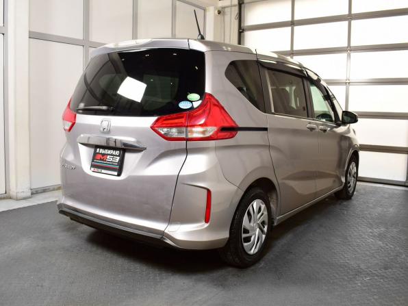 Honda Freed II с пробегом 2018 года, цена 1 382 999 рублей, 69369 км, компактвэн, Автокод Объявления