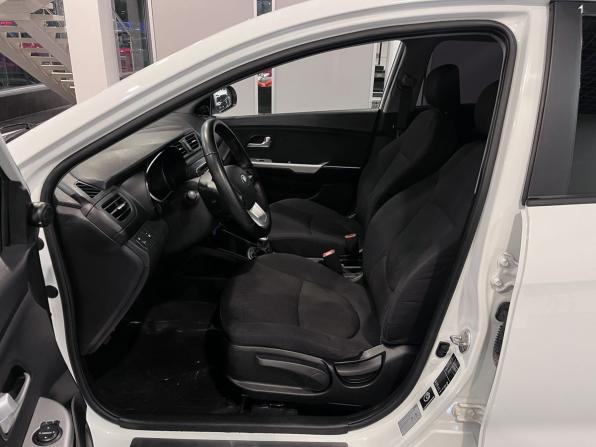 Kia Rio III с пробегом 2013 года, цена 790 000 рублей, 198267 км, хэтчбек, Автокод Объявления