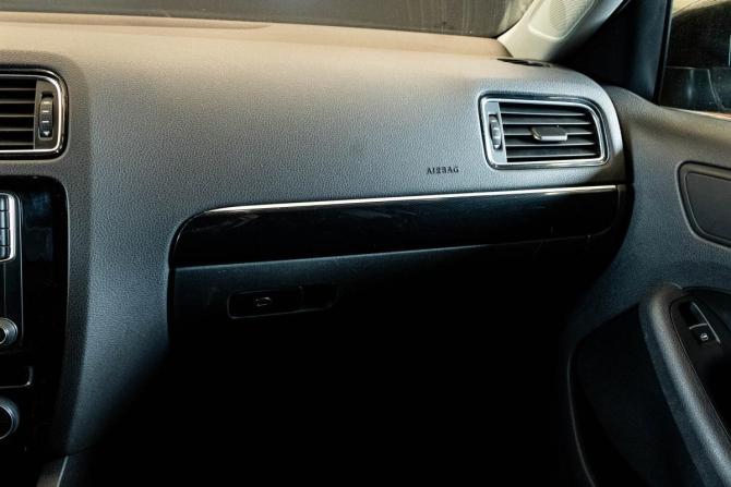 Volkswagen Jetta VI Рестайлинг с пробегом 2016 года, цена 1 529 000 рублей, 87363 км, седан, Автокод Объявления