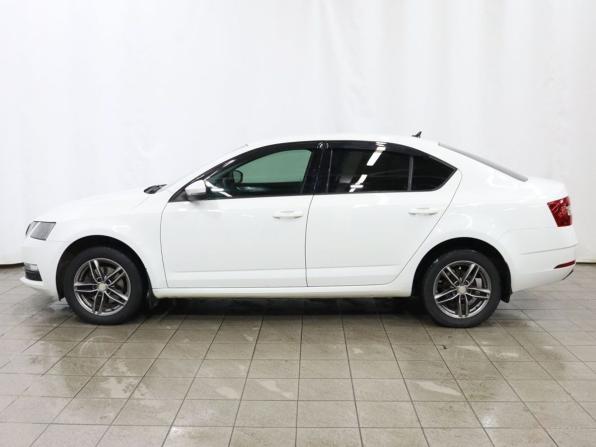 Skoda Octavia III (A7) Рестайлинг с пробегом 2019 года, цена 1 610 000 рублей, 117063 км, лифтбек, Автокод Объявления