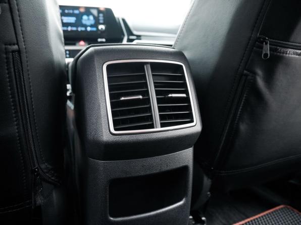 Kia Sportage V с пробегом 2025 года, цена 3 750 000 рублей, 13500 км, внедорожник, Автокод Объявления