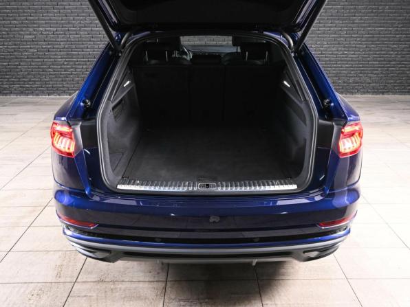 Audi Q8 I (4M) с пробегом 2018 года, цена 5 500 000 рублей, 99609 км, внедорожник, Автокод Объявления