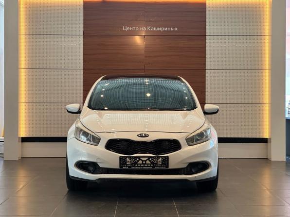 Kia Ceed II с пробегом 2012 года, цена 899 900 рублей, 279542 км, хэтчбек, Автокод Объявления