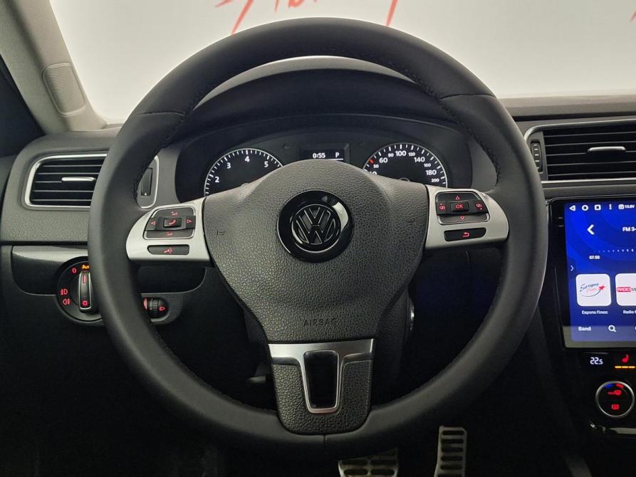 Volkswagen Jetta VI Псков  - изображение 11