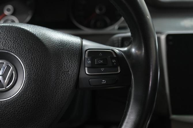 Volkswagen Passat B7 с пробегом 2011 года, цена 999 000 рублей, 371000 км, седан, Автокод Объявления